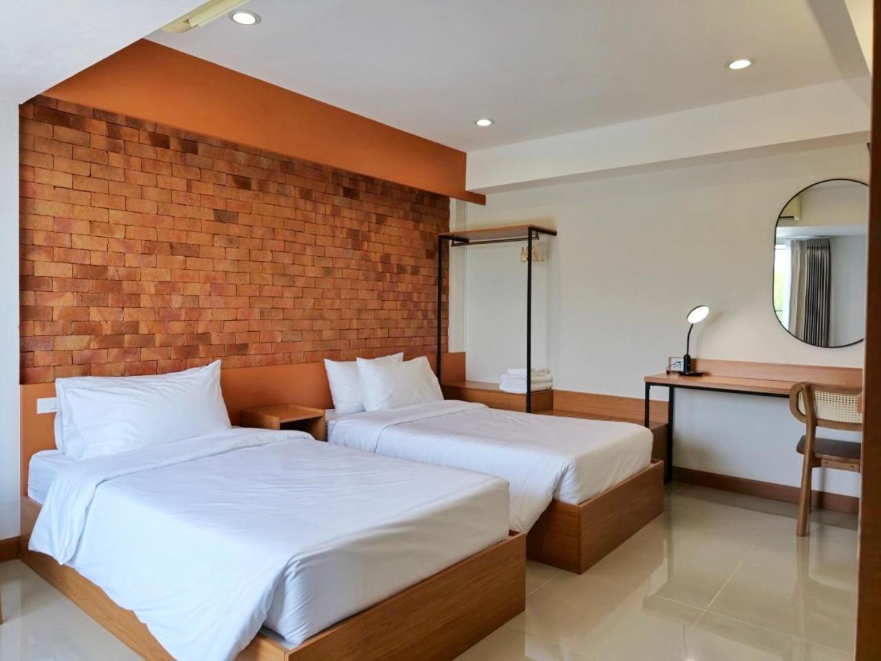 Wangkaew Hotel Phitsanulok Exterior photo